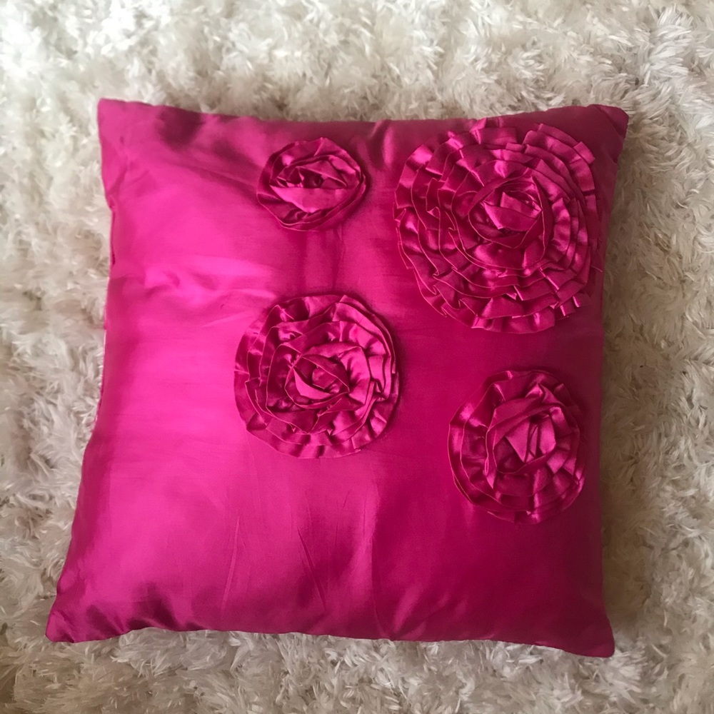 Silk pillow